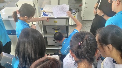 激光煙霧凈化器生產(chǎn)廠家，執(zhí)信環(huán)保科技產(chǎn)品知識培訓(xùn)！